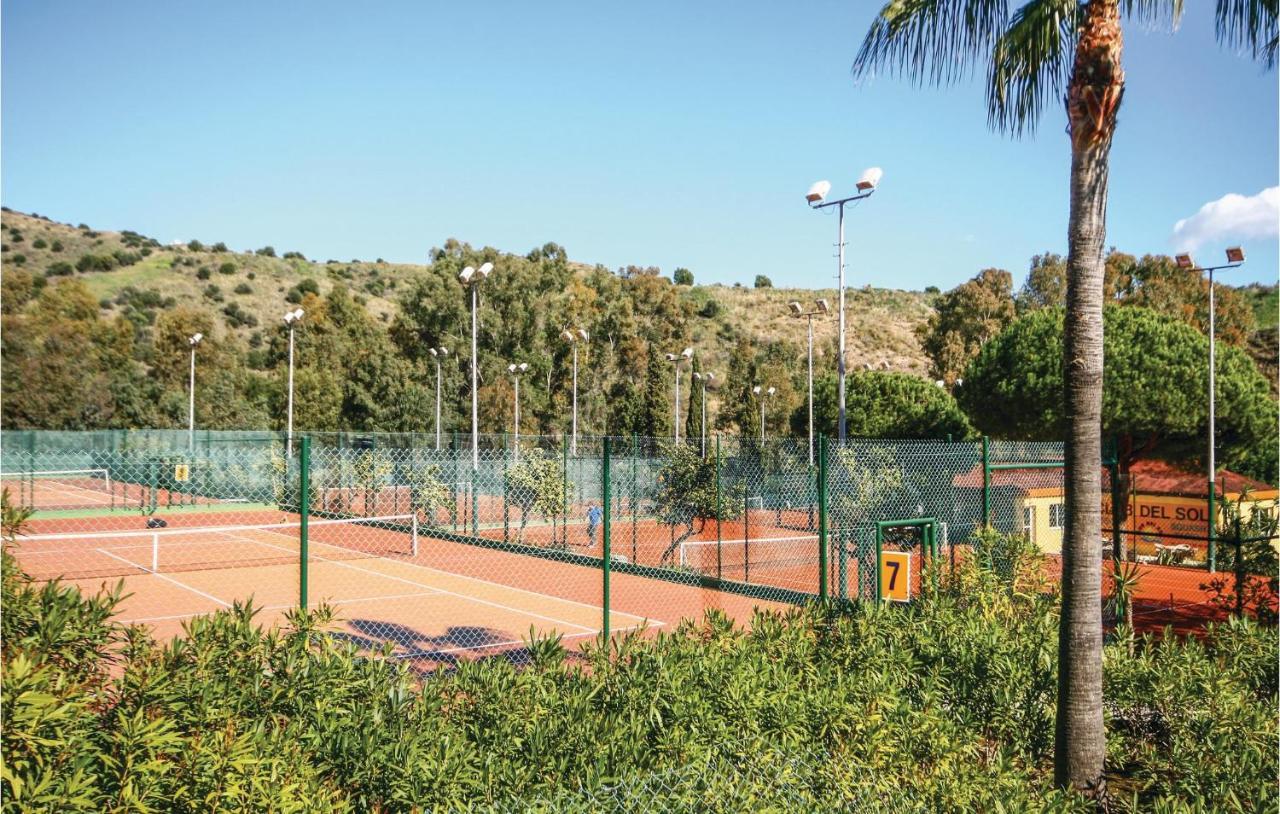 Apartamento 2 Bedroom Amazing In Calahonda *